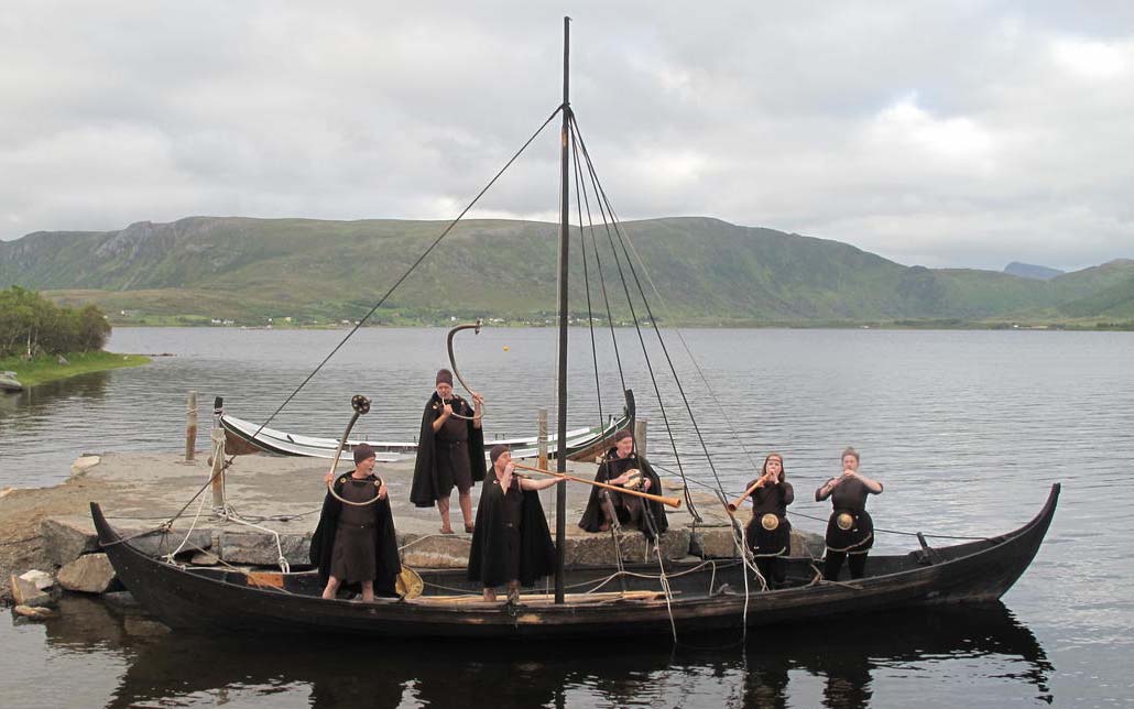 Ensemblet Klang av Oldtid i båt