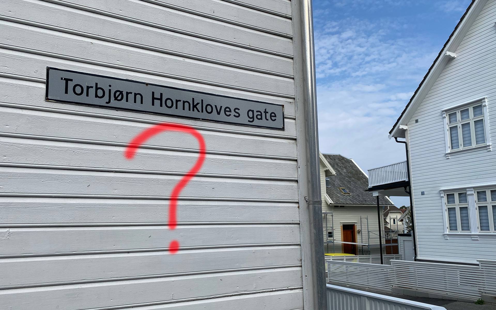 Bilde av gateskilt i Stavanger. Torbjørn Hornklovesgate